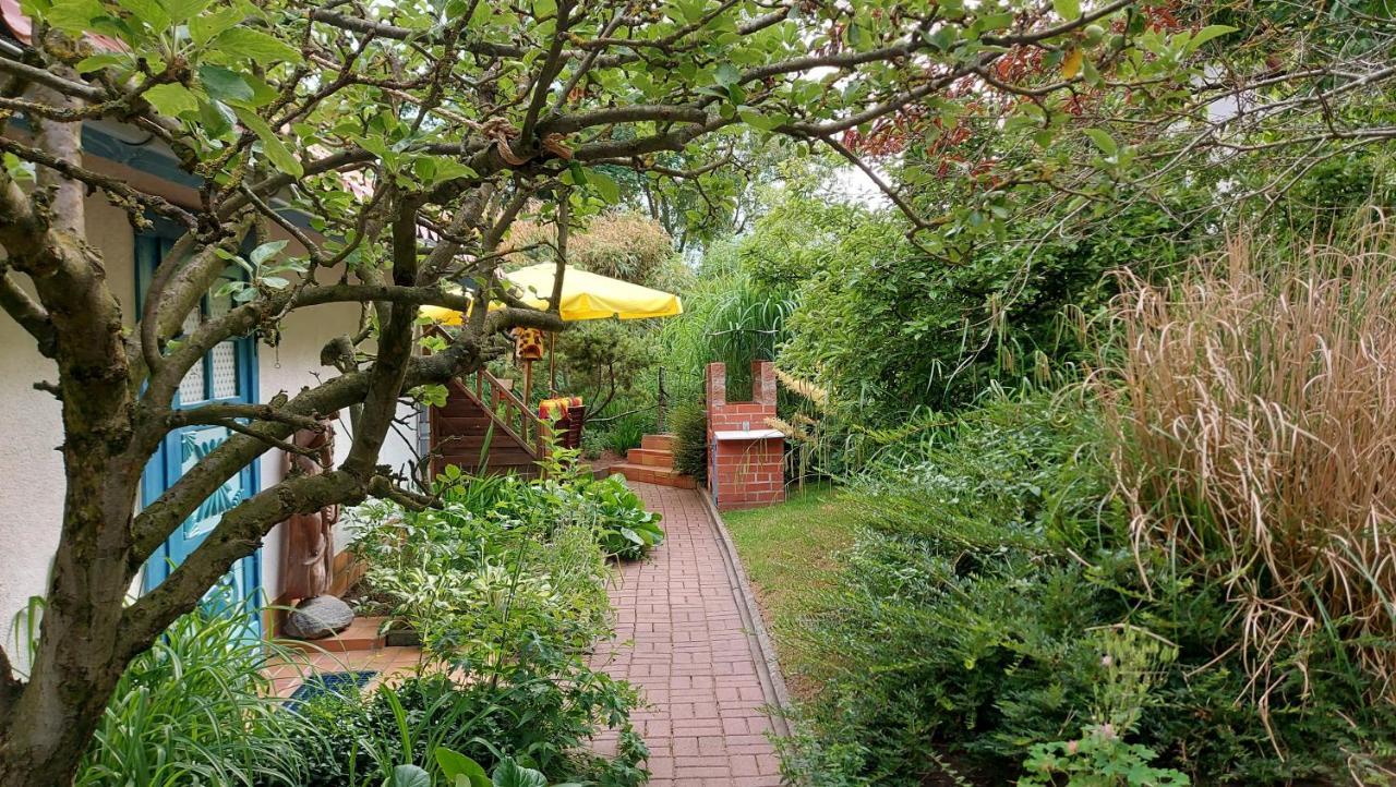 Ferienhaus Julchen Samtens Экстерьер фото